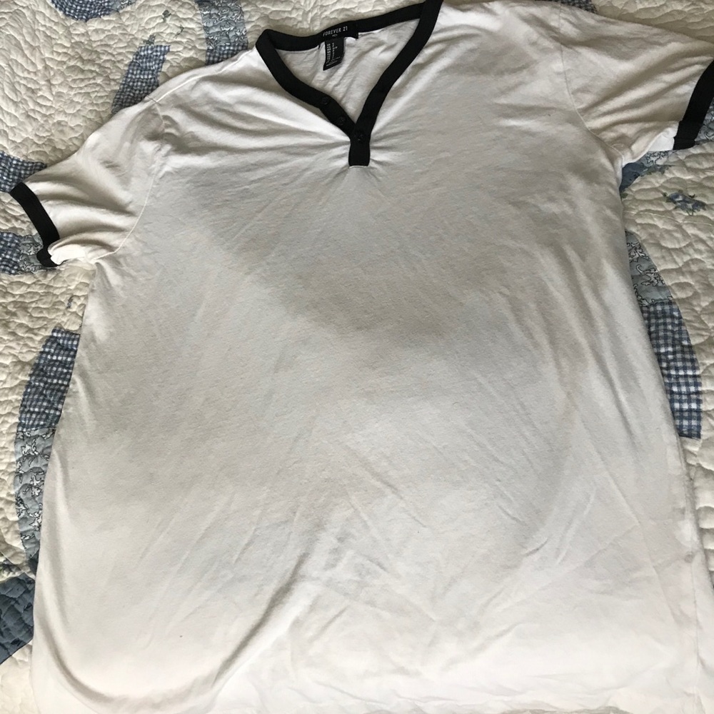 ▪️Men’s White Tee▪️